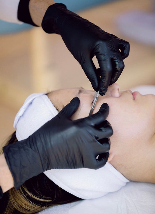 1:1 Live Dermaplaning Training + Certification
